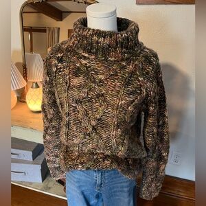100% wool sweater size small